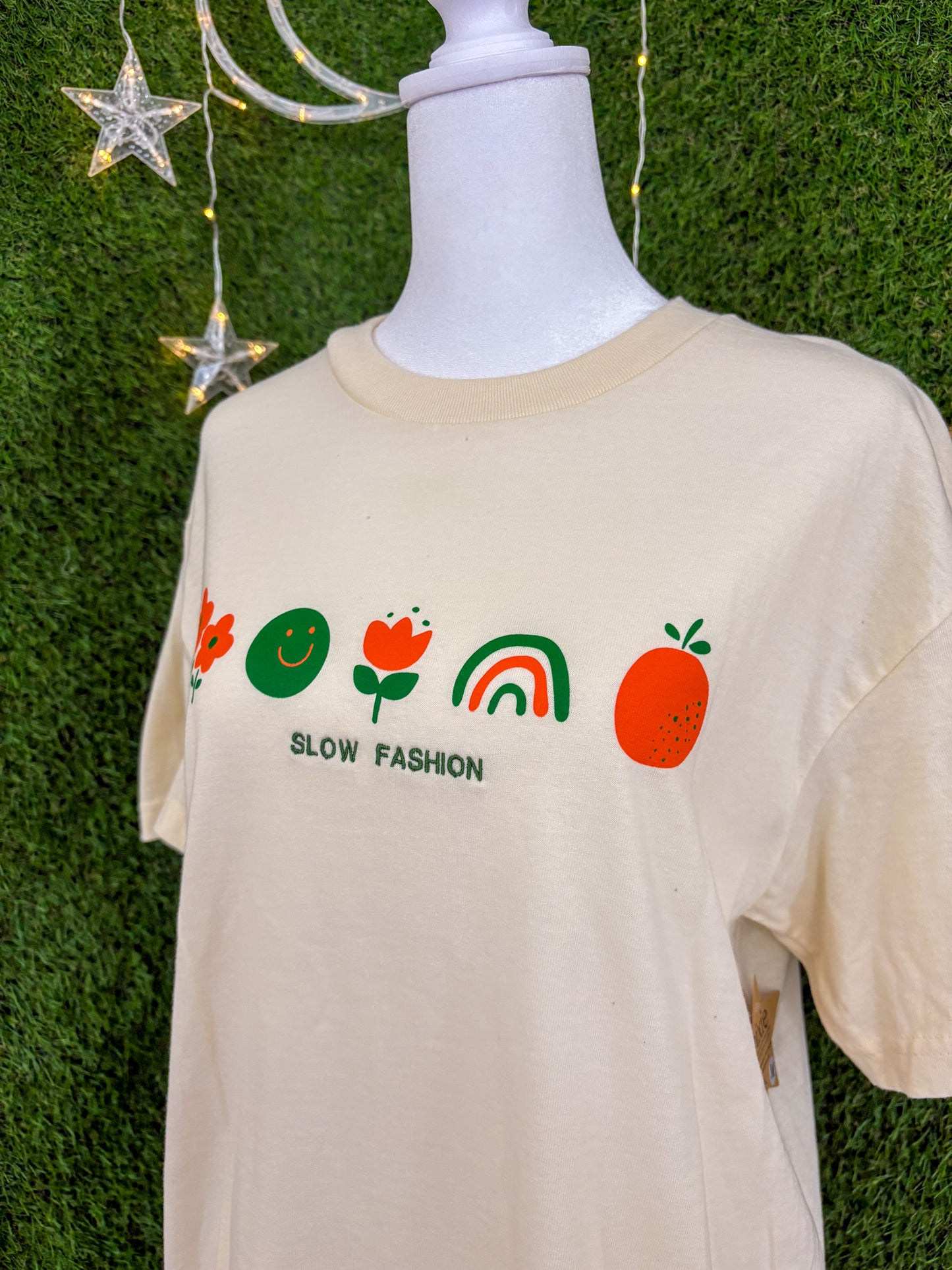 Slow Fashion Cream T-Shirt M