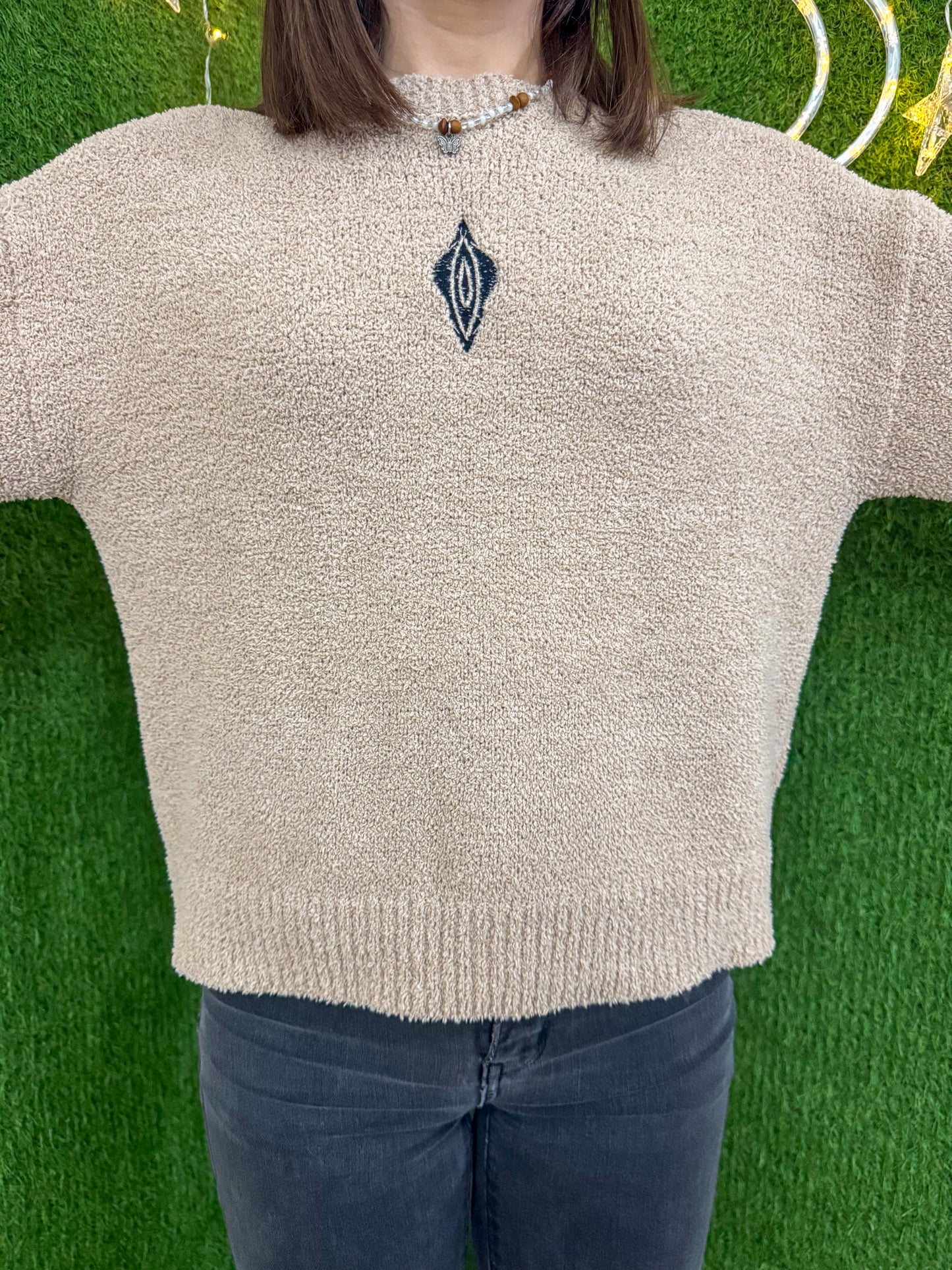 Vulva Tan Cropped Sweater L