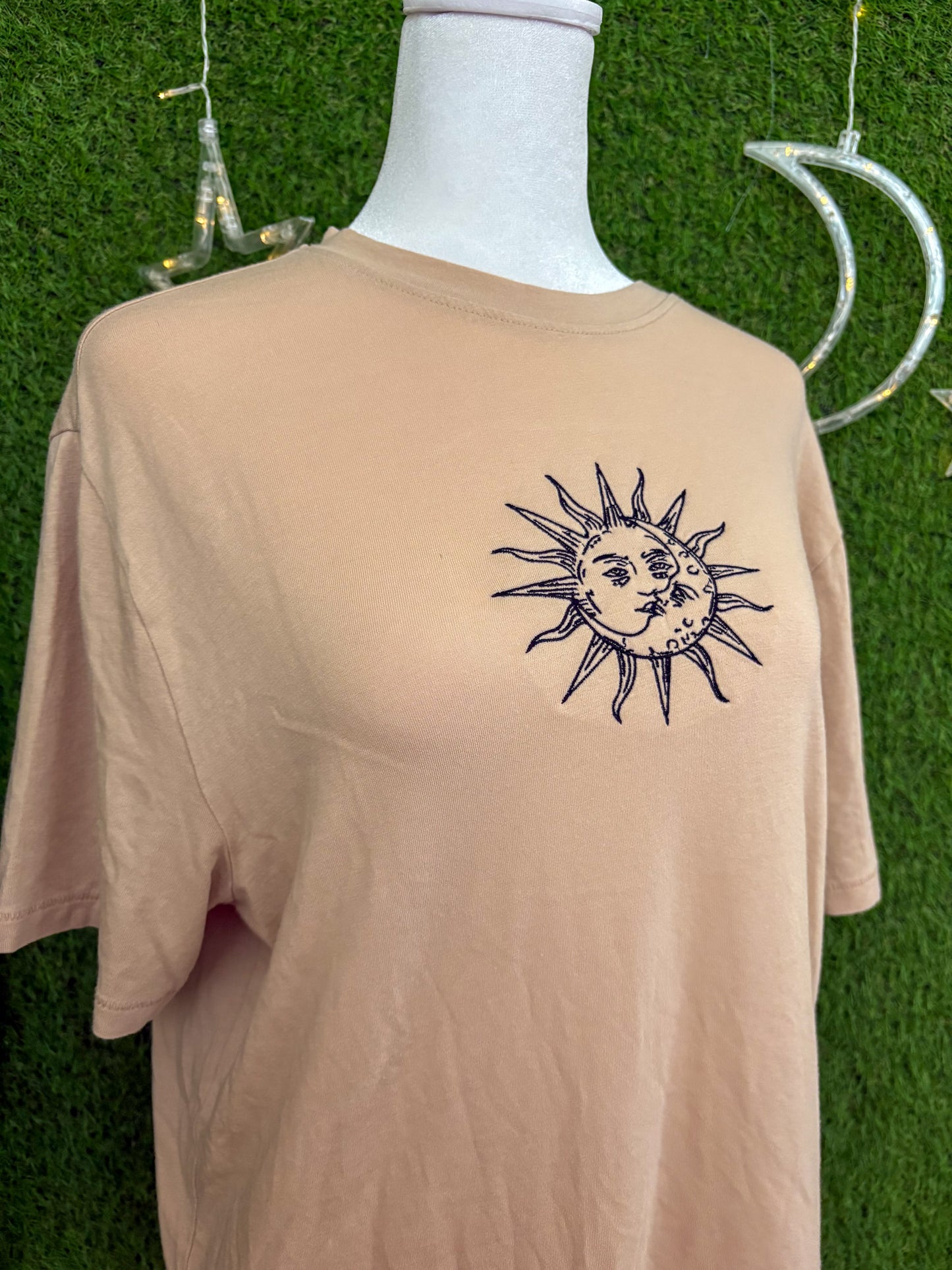 Moon & Sun Tan T-Shirt M
