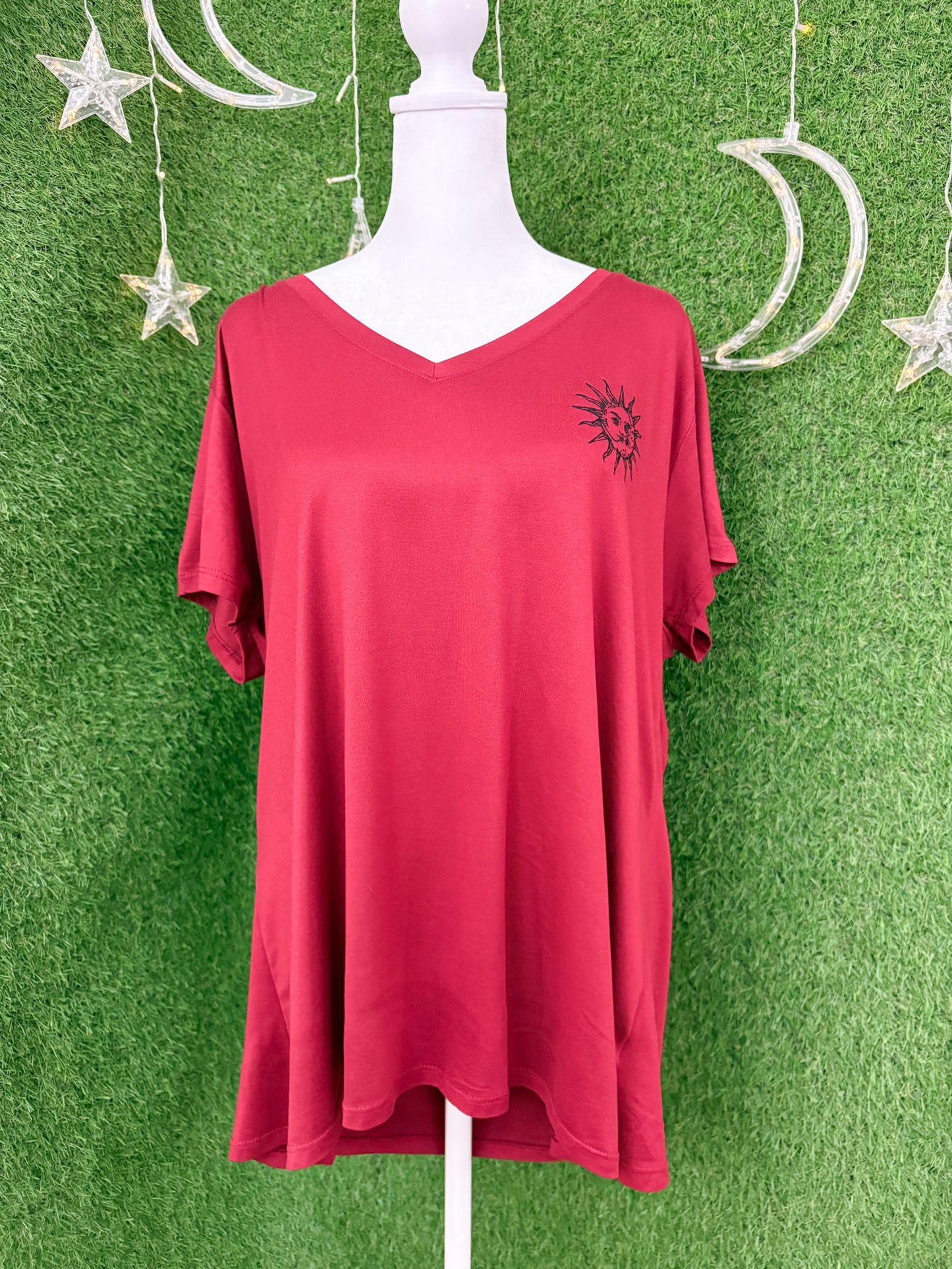 Moon & Sun Red V-Neck T-Shirt 3XL