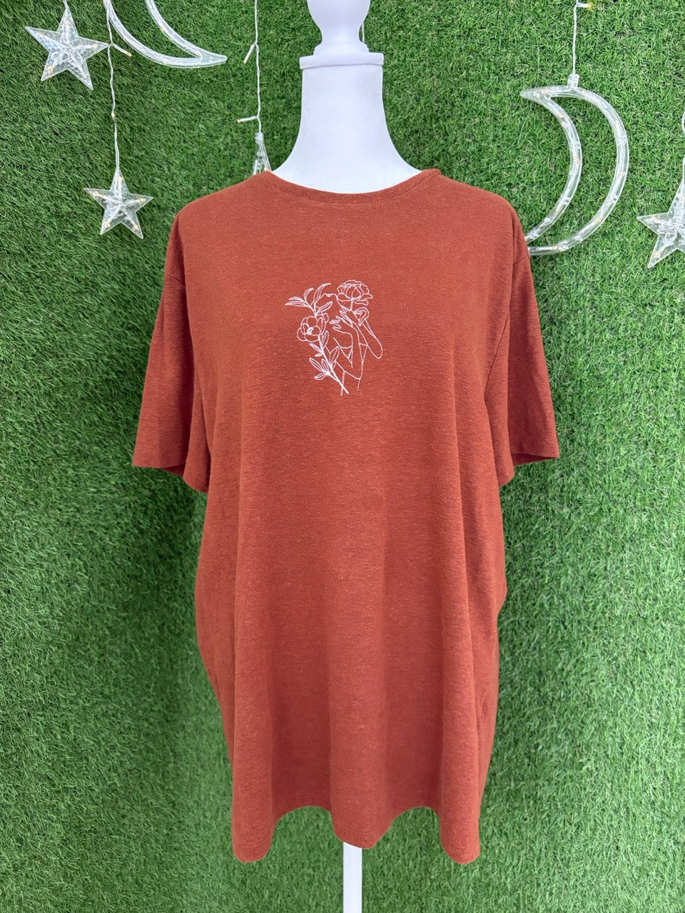 Floral Woman Orange T-Shirt L