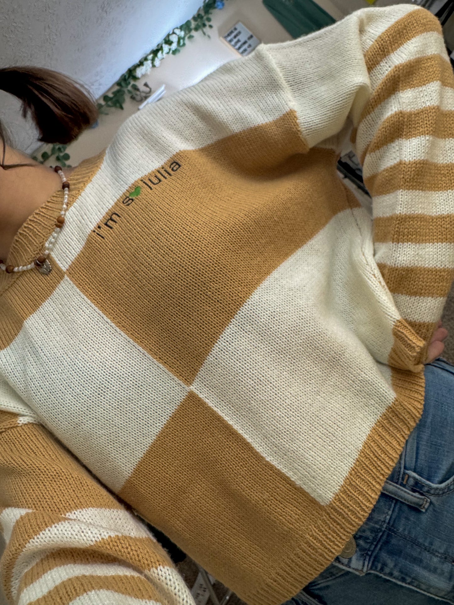 I'm so Julia Cropped Sweater M