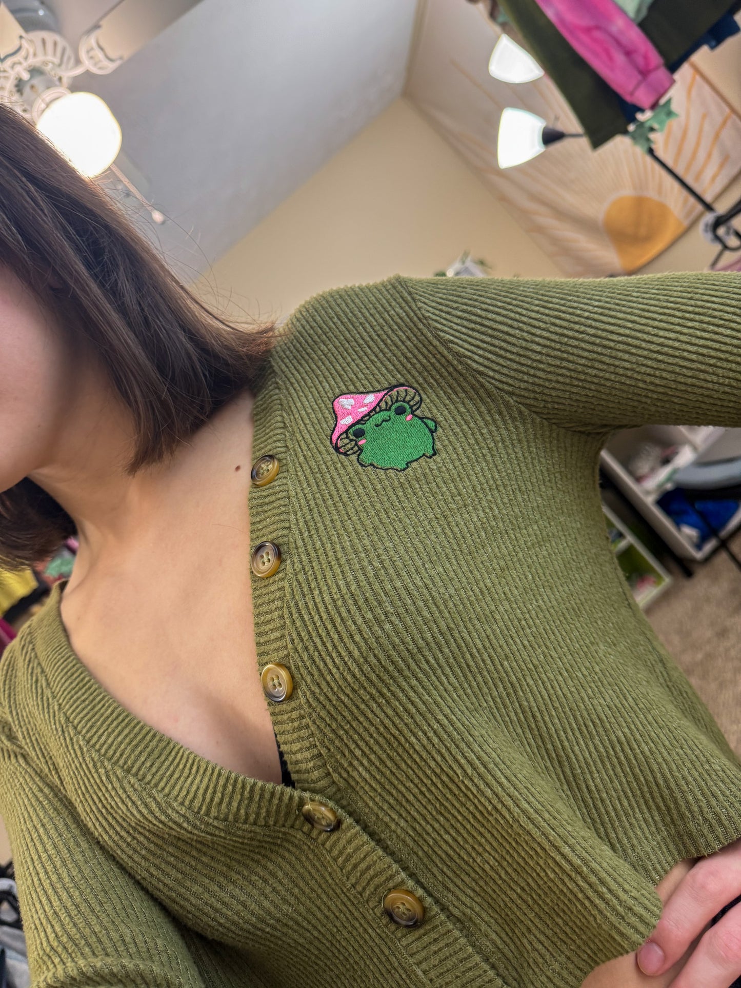 Mushroom Frog Cropped Button Up M