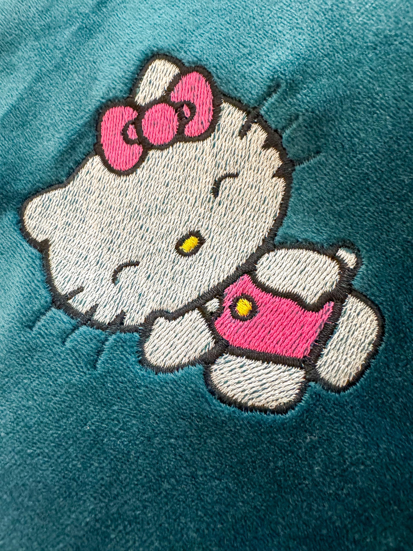 Hello Kitty Velvet Cropped Long Sleeve 2XL