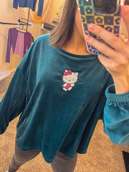 Hello Kitty Velvet Cropped Long Sleeve 2XL