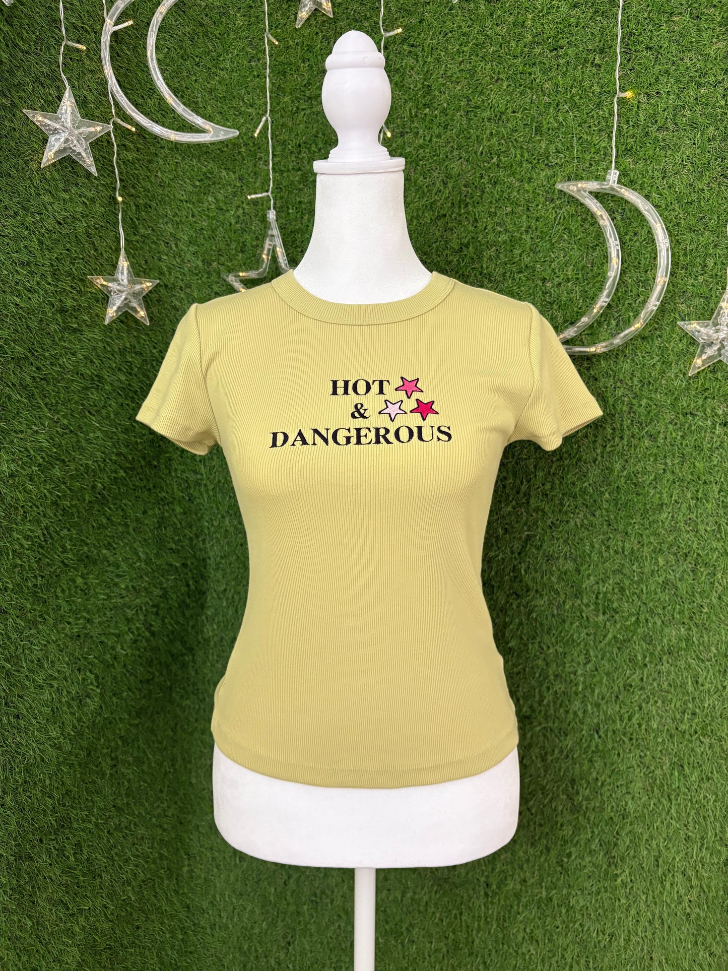 Hot & Dangerous Green Tee XS