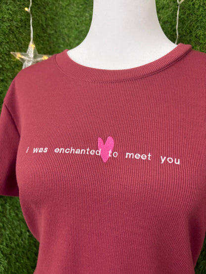 Enchanted Red/Brownish Cropped Tee L