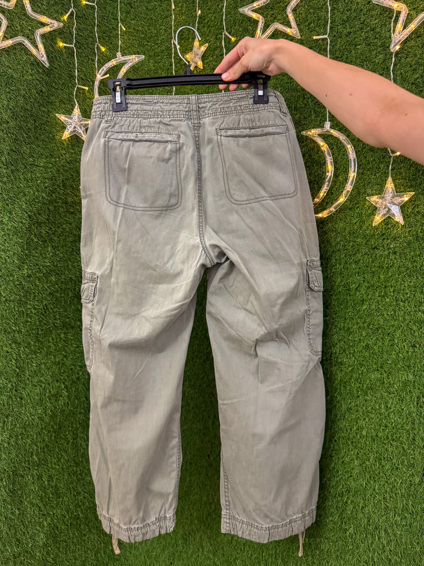 Brat Green Cargo Capri Pants XL